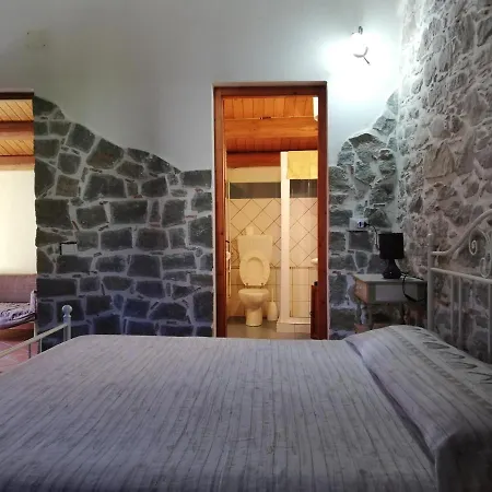 Holiday home Stone House *